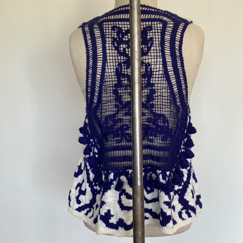 Moth Anthropologie cotton vest, lace back, pom poms, waterfall front XS/S
